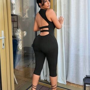 SHEIN Black Sleeveless Jumpsuit